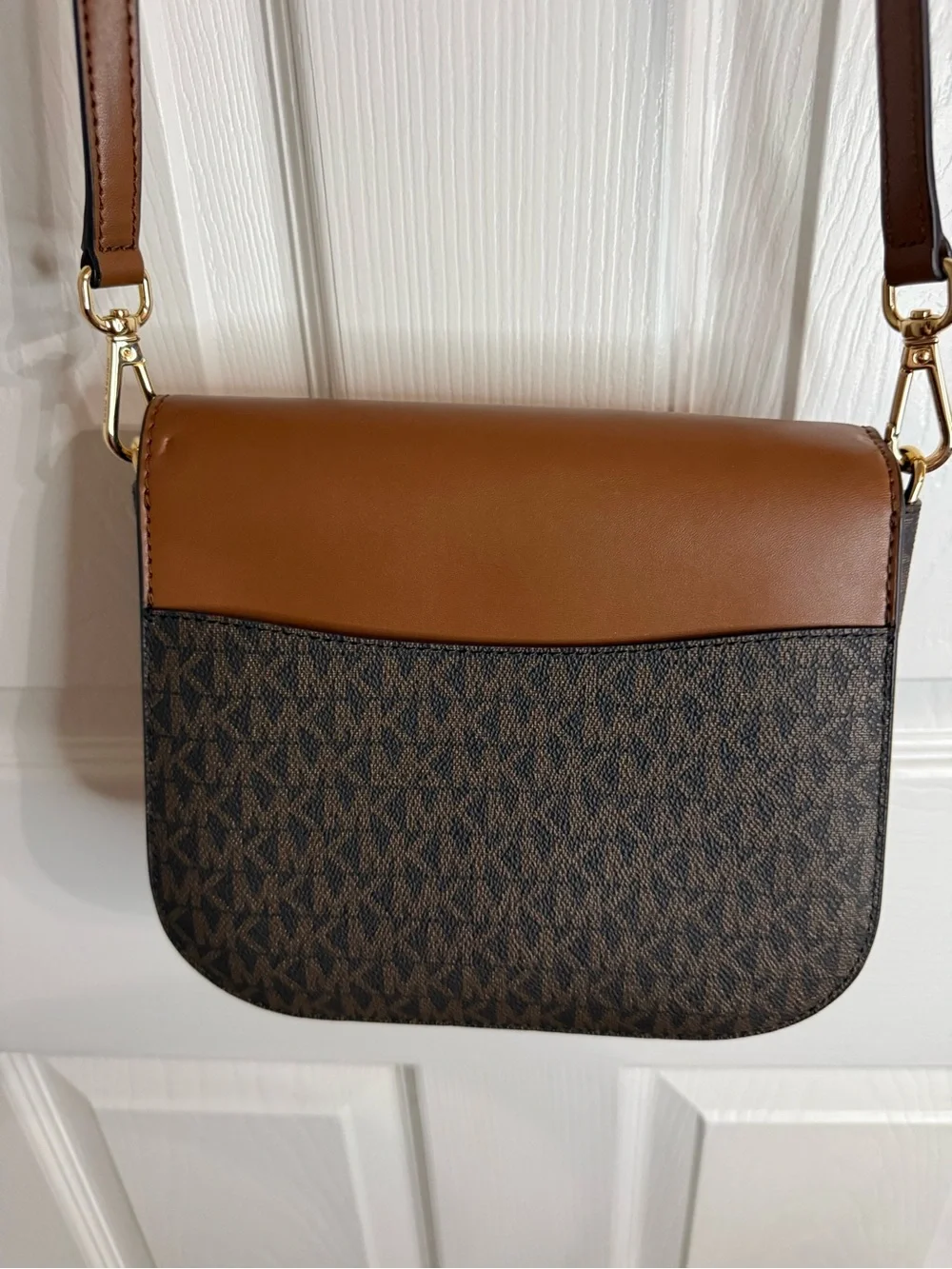 Michael Kors Karson Medium Signature Logo Saddle Flap Crossbody Bag Brown Luggag